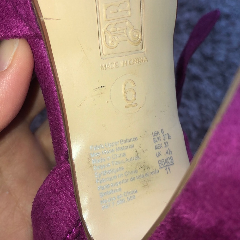 Heels - Picture 3 of 5